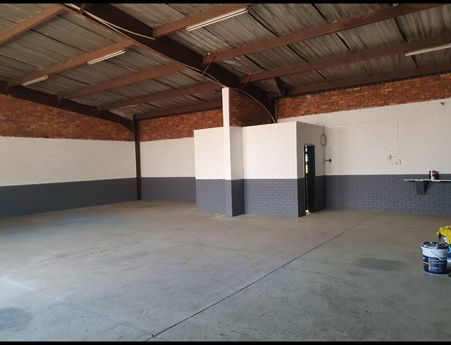 250M² WAREHOUSE TO LET IN ALRODE SOUTH